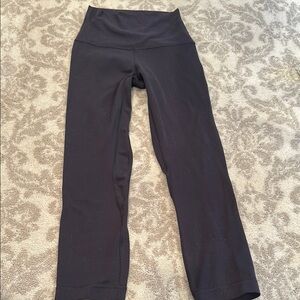 Black High-Waisted Align Leggings 28’